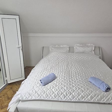 Vila Petunija Sjenica Cameră foto